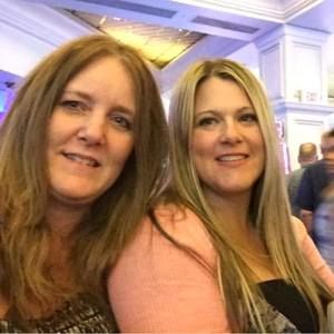 Meet your Posher, Deidra